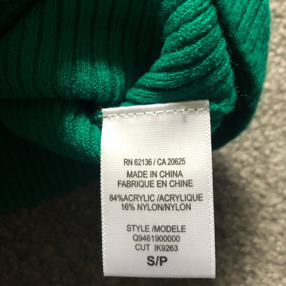 Guess Green Sweater - Picture 4 of 5